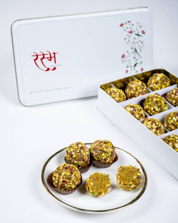 Gur Pista Na Laddoo